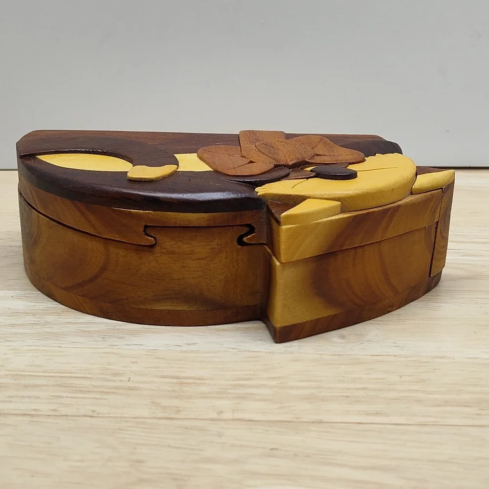 Sleeping Kitten CARVER DANS handcrafted Cat Solid Wood Puzzle Trinket Box